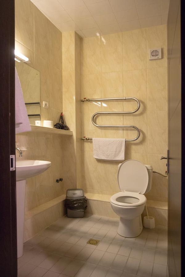 Leader Hotel Gori Exterior photo